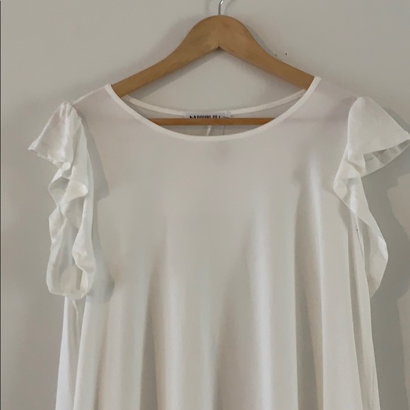 White loose fitting dress - Picture 2 of 3
